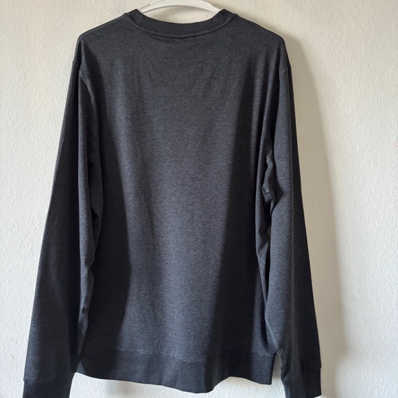 Vuori Men's Ponto Performance Crew Long Sleeve Shirt Color: Charcoal Heather XL - Picture 10 of 15